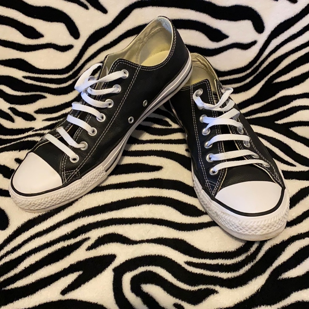 Black Leather Converse All⭐️Star